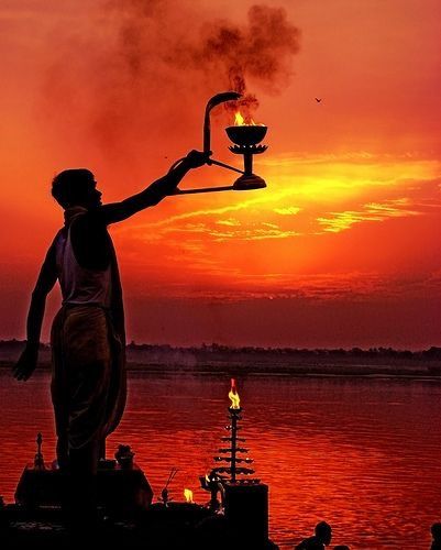 Ganga aarti at sunrise, Varanasi